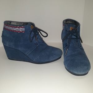 TOMS Blue Suede Desert Wedge Booties Size: 6